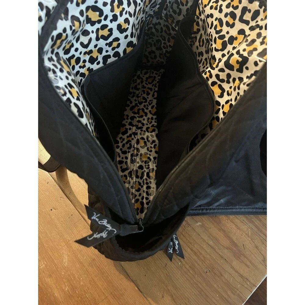 BLACK QUILTED VERA BRADLEY BABY SHOULDER TRAVEL TOTE BAG VINYL ZEBRA LINING ZIP
